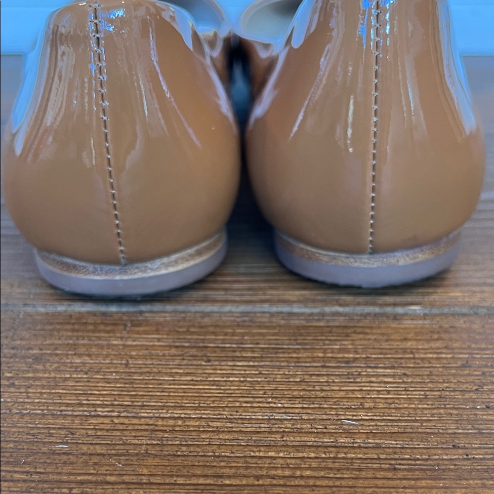 Tory Burch Chelsea Ballet Patent Leather Flats with Gold Logo Umber - Picture 8 of 9